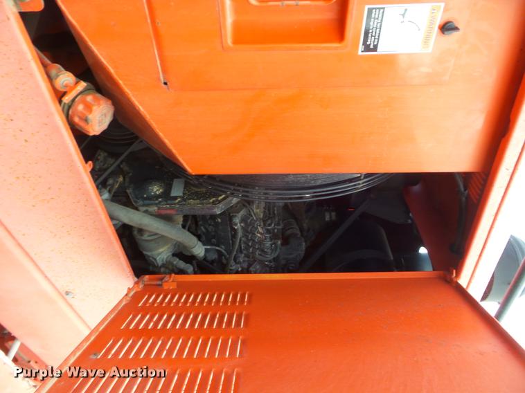 image for item DA4535 2000 Champion 710A Series 6 motor grader