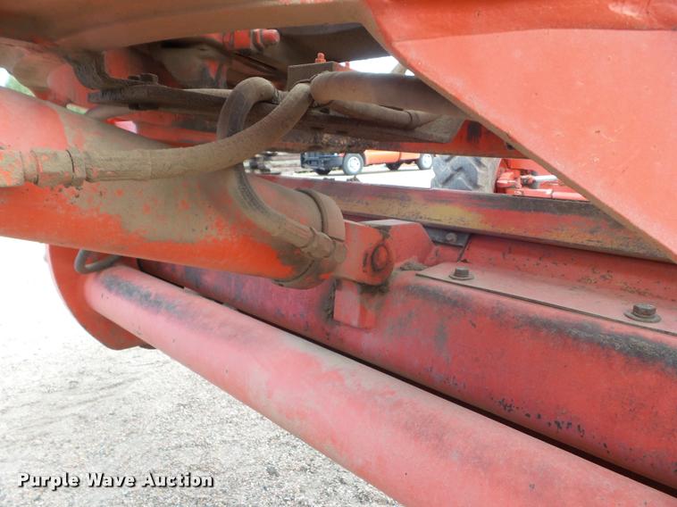 image for item DA4535 2000 Champion 710A Series 6 motor grader