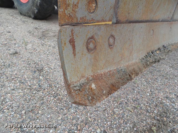 image for item DA4535 2000 Champion 710A Series 6 motor grader