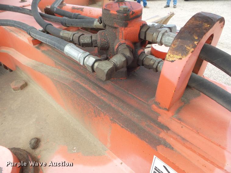 image for item DA4535 2000 Champion 710A Series 6 motor grader