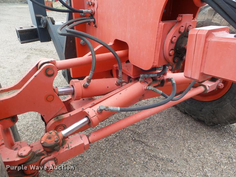 image for item DA4535 2000 Champion 710A Series 6 motor grader