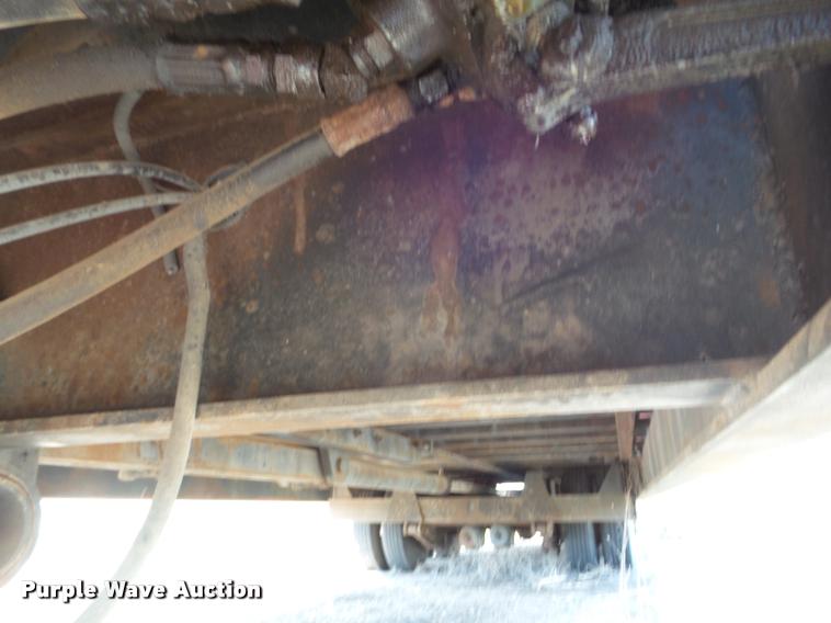 image for item DA4537 1991 Landoll 345-31 tilt deck equipment trailer