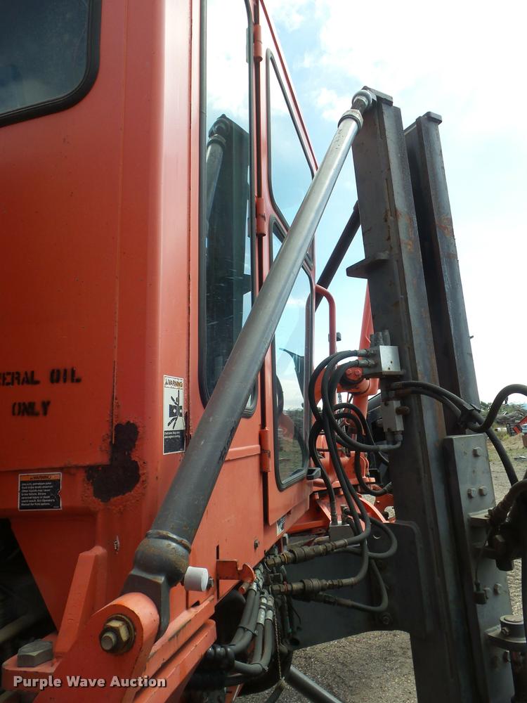 image for item DA4538 2000 Champion 710A Series 6 motor grader