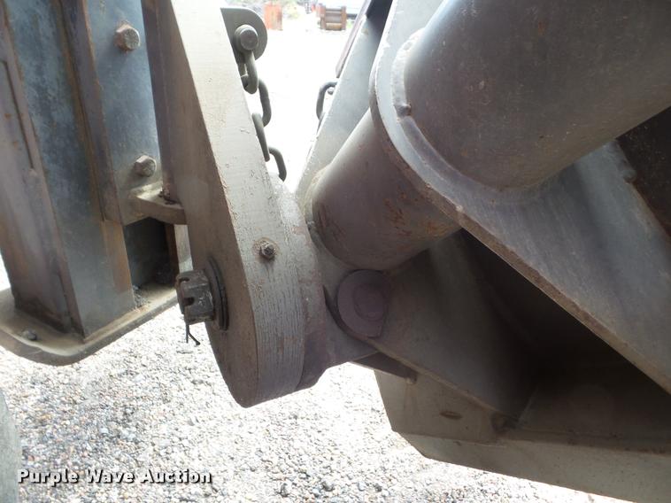 image for item DA4538 2000 Champion 710A Series 6 motor grader