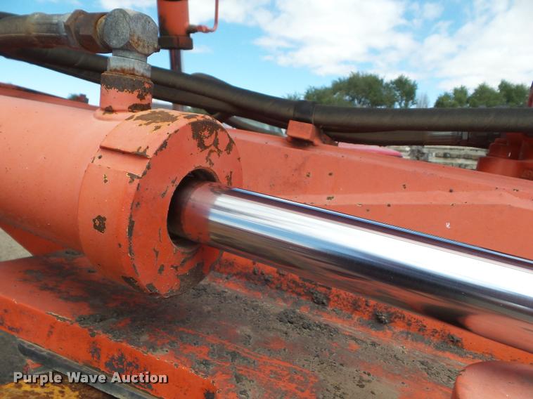 image for item DA4538 2000 Champion 710A Series 6 motor grader