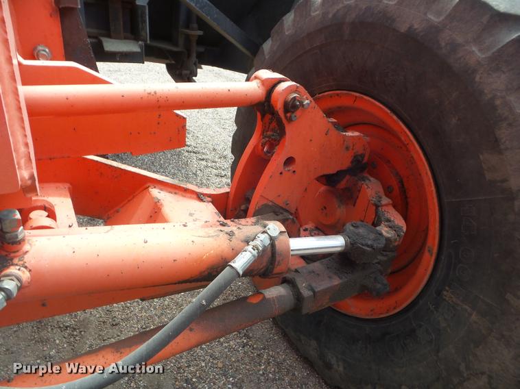 image for item DA4538 2000 Champion 710A Series 6 motor grader