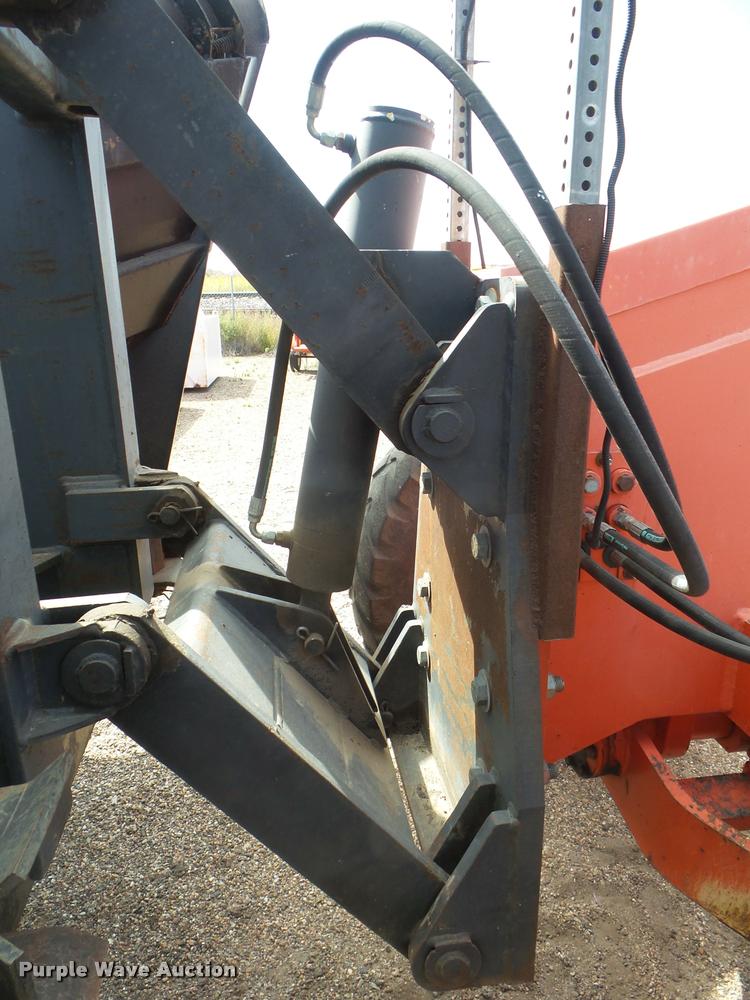 image for item DA4538 2000 Champion 710A Series 6 motor grader