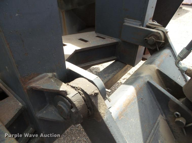 image for item DA4538 2000 Champion 710A Series 6 motor grader