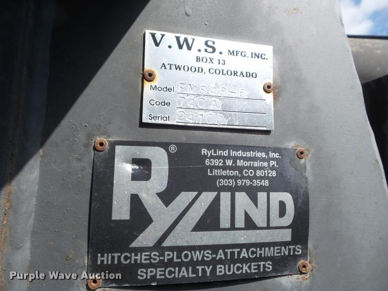 image for item DA4538 2000 Champion 710A Series 6 motor grader