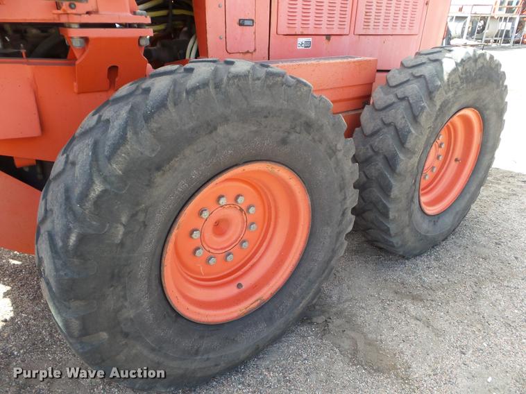 image for item DA4538 2000 Champion 710A Series 6 motor grader