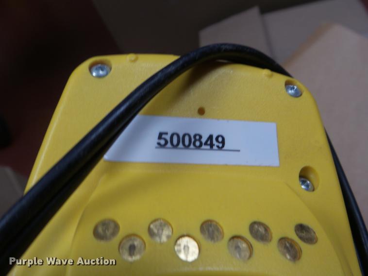 image for item DA9765 (7) GPS units