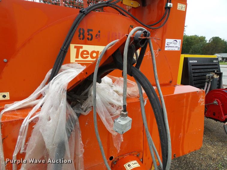 image for item J4767 2006 Teagle 8080 mulch spreader