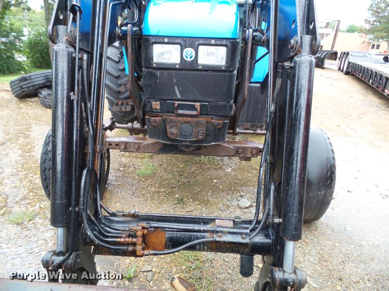 image for item J4772 2003 New Holland TS100 tractor