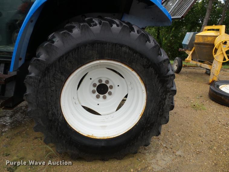 image for item J4772 2003 New Holland TS100 tractor