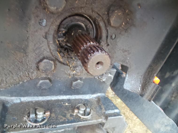 image for item J4772 2003 New Holland TS100 tractor