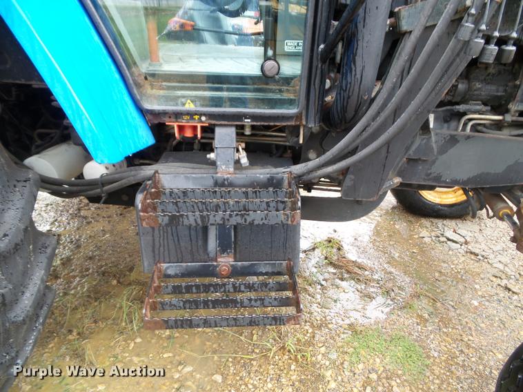 image for item J4772 2003 New Holland TS100 tractor