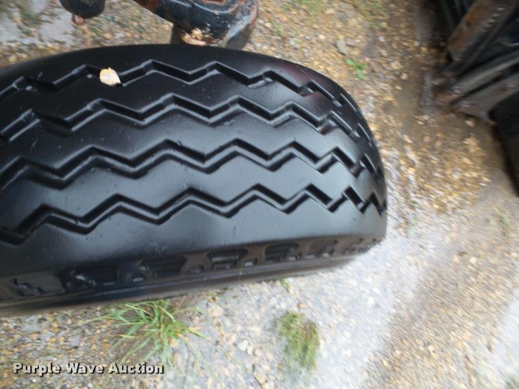 image for item J4772 2003 New Holland TS100 tractor