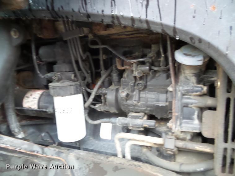 image for item J4772 2003 New Holland TS100 tractor