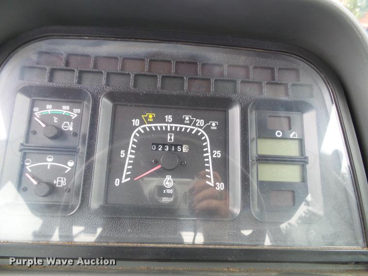 image for item J4772 2003 New Holland TS100 tractor