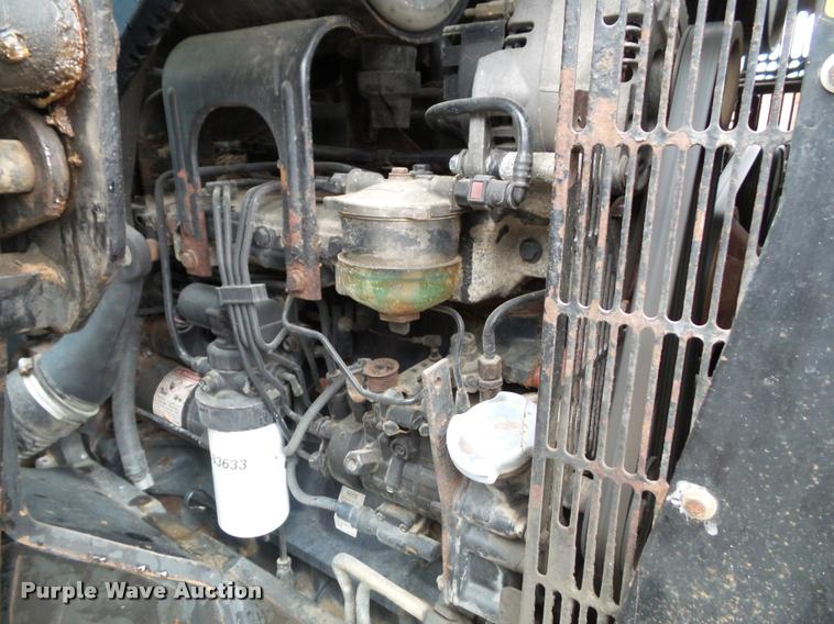 image for item J4772 2003 New Holland TS100 tractor