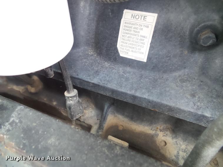 image for item J4772 2003 New Holland TS100 tractor