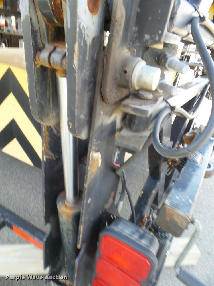 image for item J5076 2003 Energy Absorption Systems Safe Stop TMA-180 crash attenuator