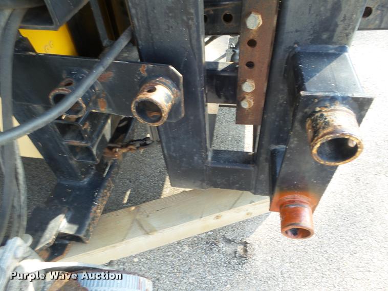 image for item J5076 2003 Energy Absorption Systems Safe Stop TMA-180 crash attenuator