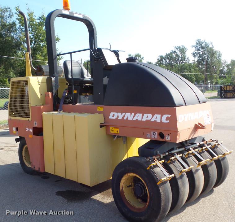 image for item J5082 2004 Dynapac CP142 pneumatic roller