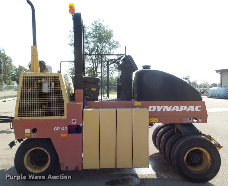 image for item J5082 2004 Dynapac CP142 pneumatic roller