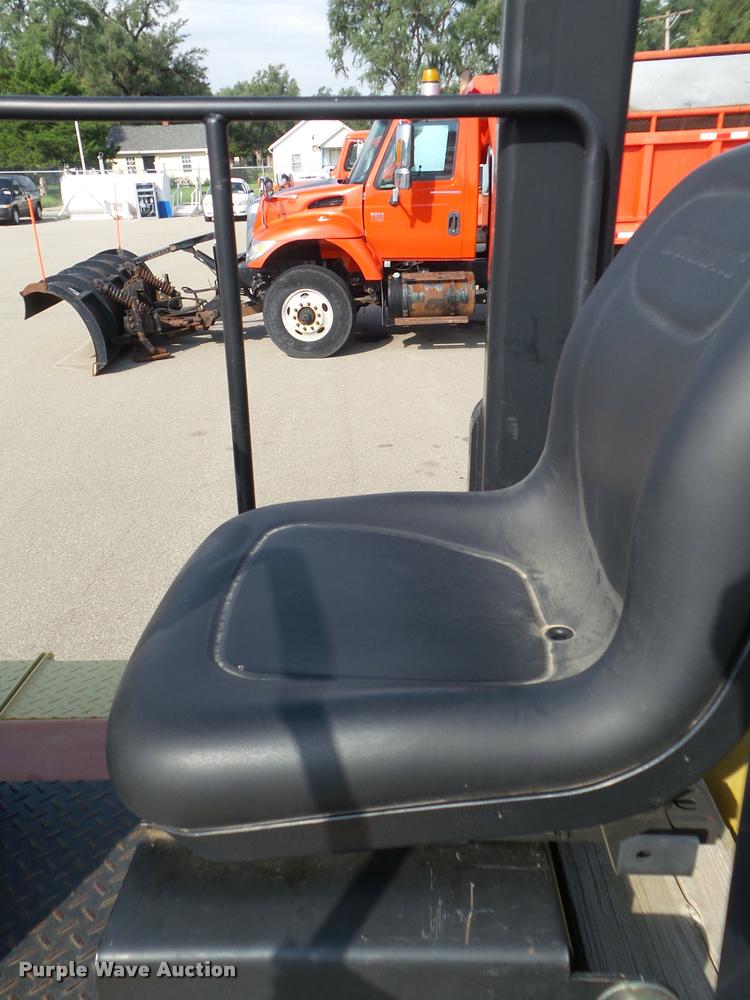 image for item J5082 2004 Dynapac CP142 pneumatic roller