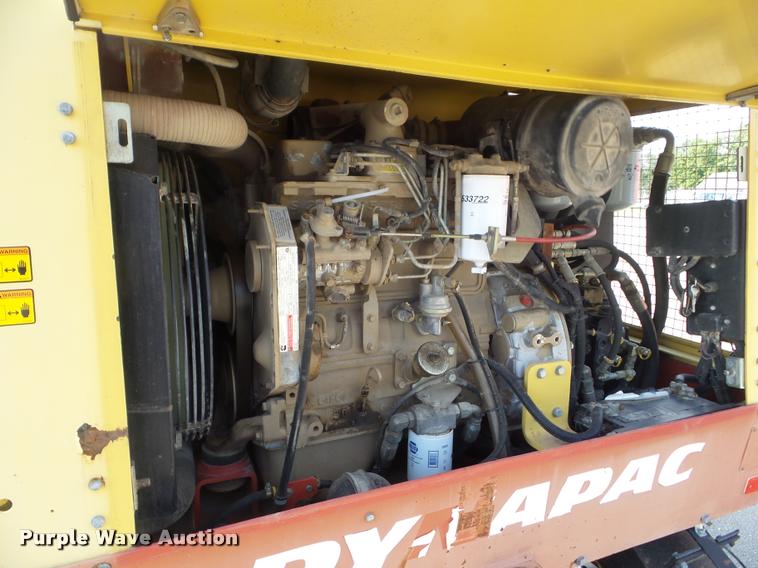 image for item J5082 2004 Dynapac CP142 pneumatic roller