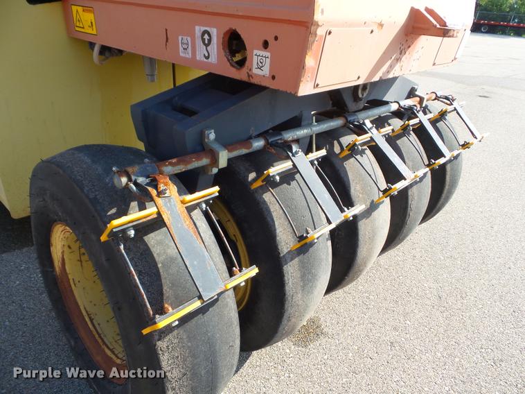 image for item J5082 2004 Dynapac CP142 pneumatic roller