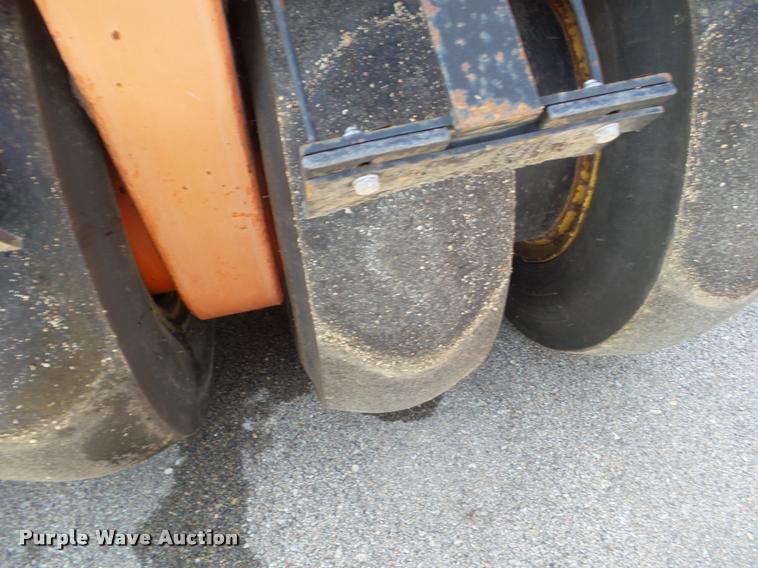 image for item J5082 2004 Dynapac CP142 pneumatic roller