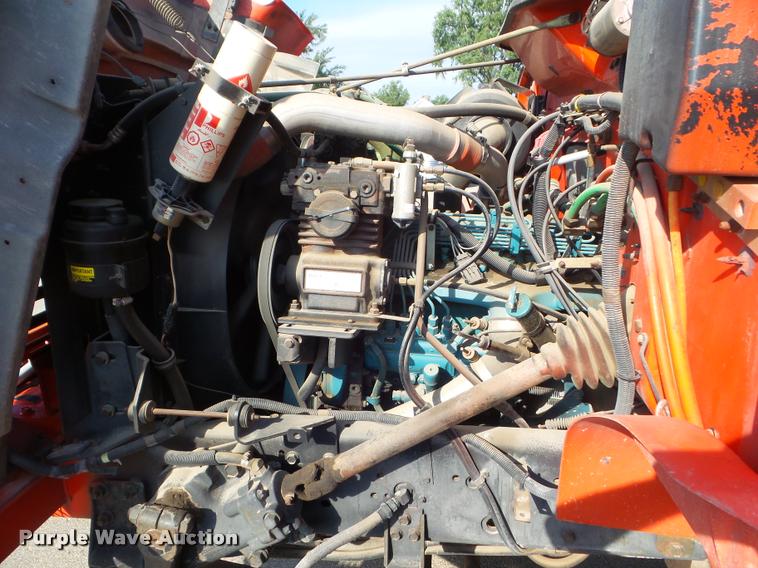 image for item J5083 1993 International 4800 digger derrick truck