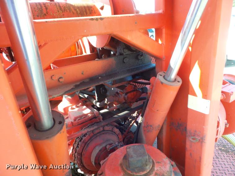 image for item J5083 1993 International 4800 digger derrick truck