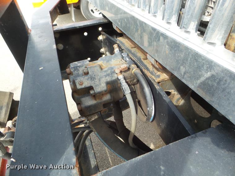 image for item J5084 2003 International 7500 dump truck