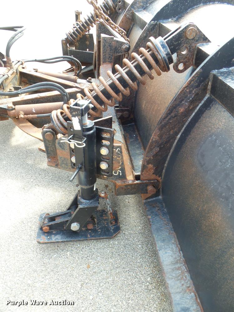 image for item J5084 2003 International 7500 dump truck