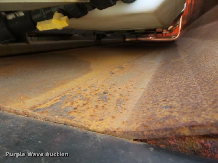 image for item J5084 2003 International 7500 dump truck