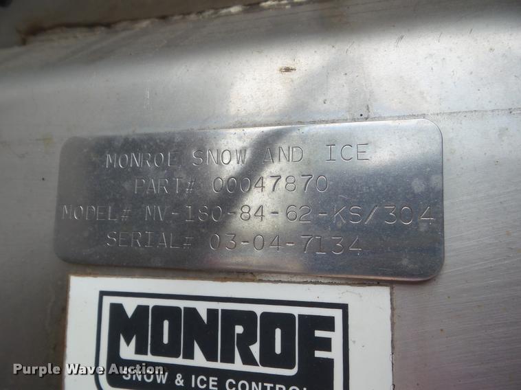 image for item J5084 2003 International 7500 dump truck