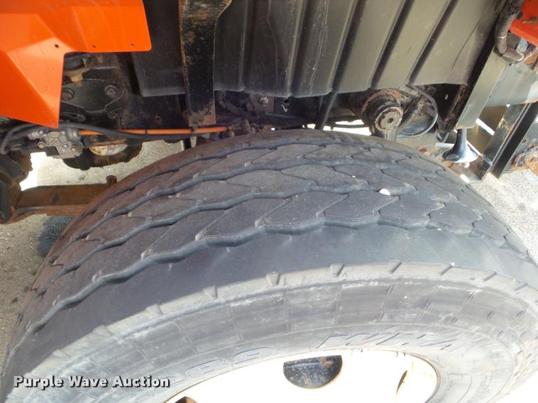 image for item J5084 2003 International 7500 dump truck