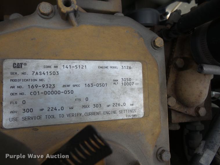 image for item K3670 1999 Sterling L9000 flatbed truck with crane