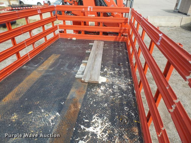 image for item K3670 1999 Sterling L9000 flatbed truck with crane