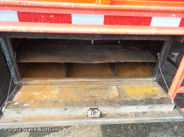 image for item K3670 1999 Sterling L9000 flatbed truck with crane