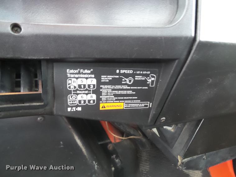 image for item K3678 2002 International F2574 flatbed truck