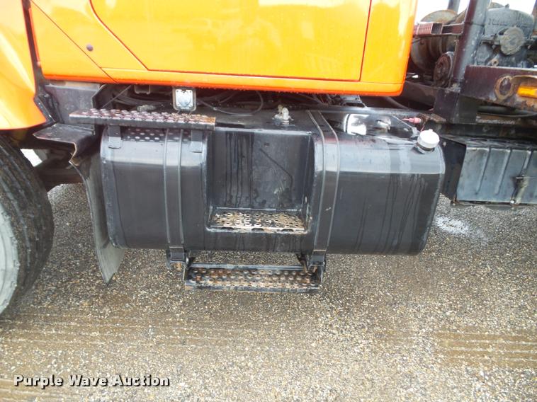 image for item K3678 2002 International F2574 flatbed truck