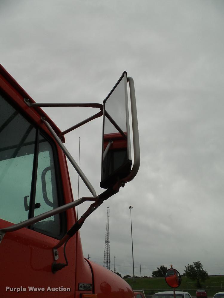 image for item K3678 2002 International F2574 flatbed truck