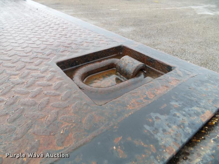 image for item K3678 2002 International F2574 flatbed truck