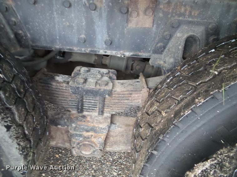 image for item K3678 2002 International F2574 flatbed truck