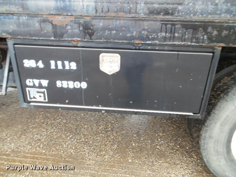 image for item K3678 2002 International F2574 flatbed truck