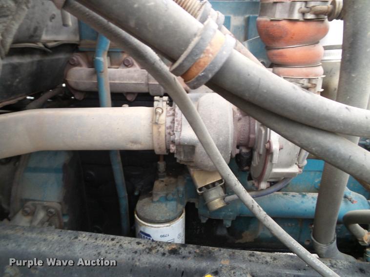 image for item K3678 2002 International F2574 flatbed truck